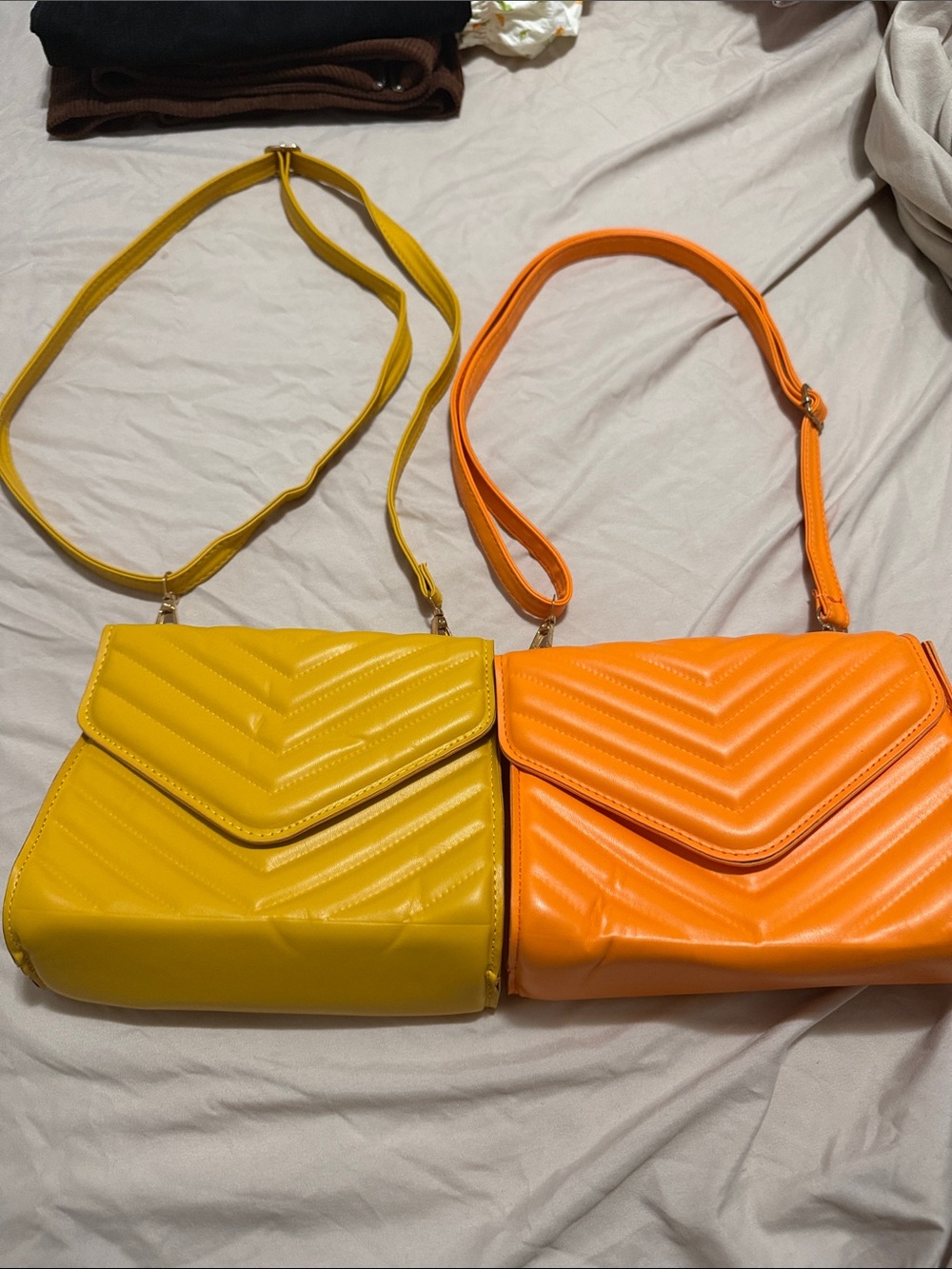 SHEIN Yellow & Orange Quilted Chevron Crossbody Bags